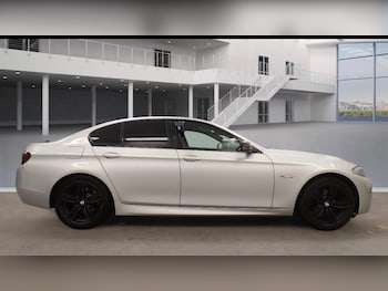 Used BMW 5 Series 2011 for sale - 76532240: Photo