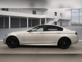 Used BMW 5 Series 2011 for sale - 76532240: Photo