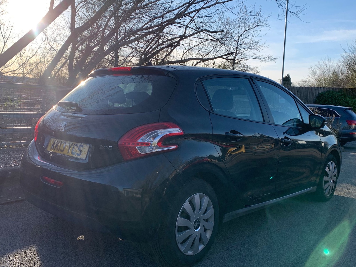 Used Peugeot 208 2013 for sale - 77977361: Photo 6