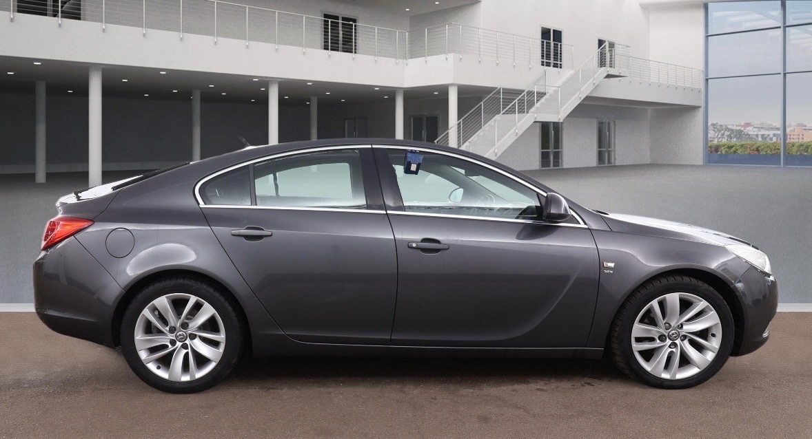 Used Vauxhall Insignia 2012 for sale - 77562490: Photo 3