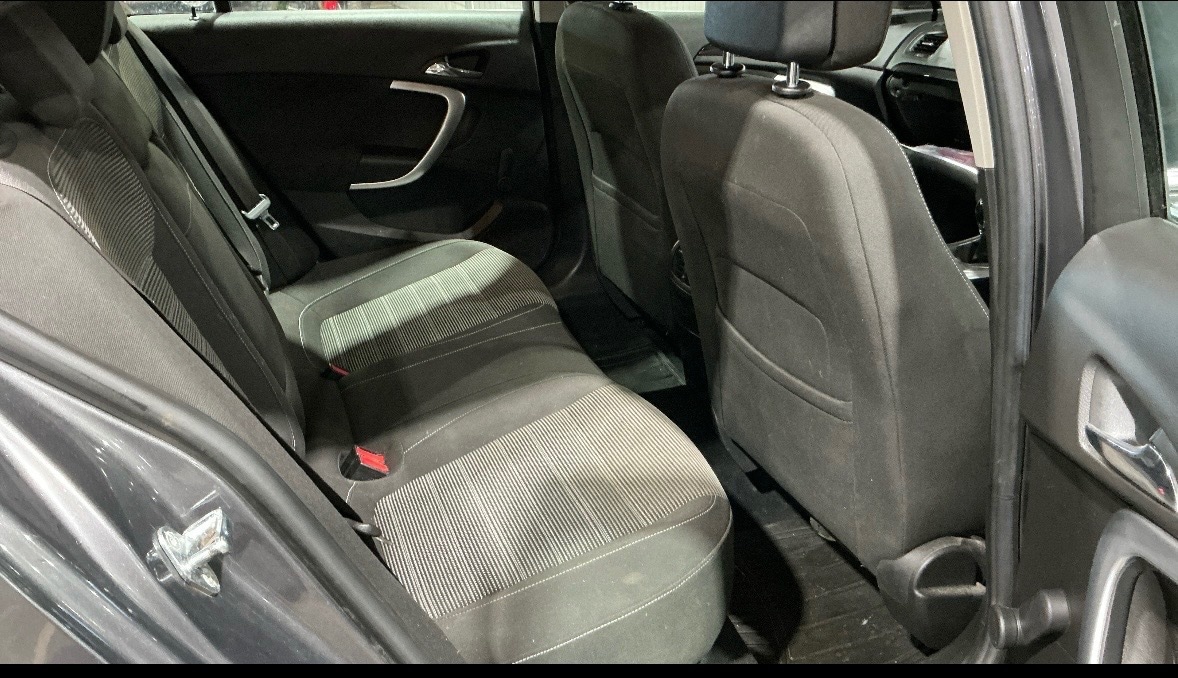 Used Vauxhall Insignia 2012 for sale - 77562490: Photo 8