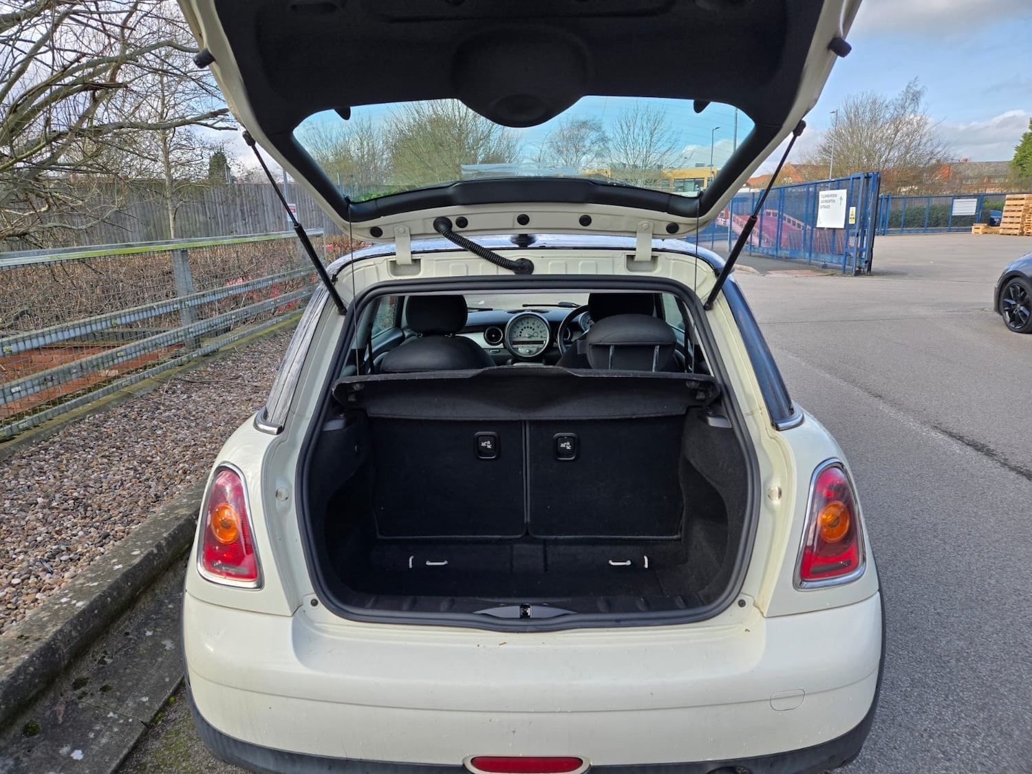 Used MINI Hatch 2010 for sale - 77832065: Photo 16