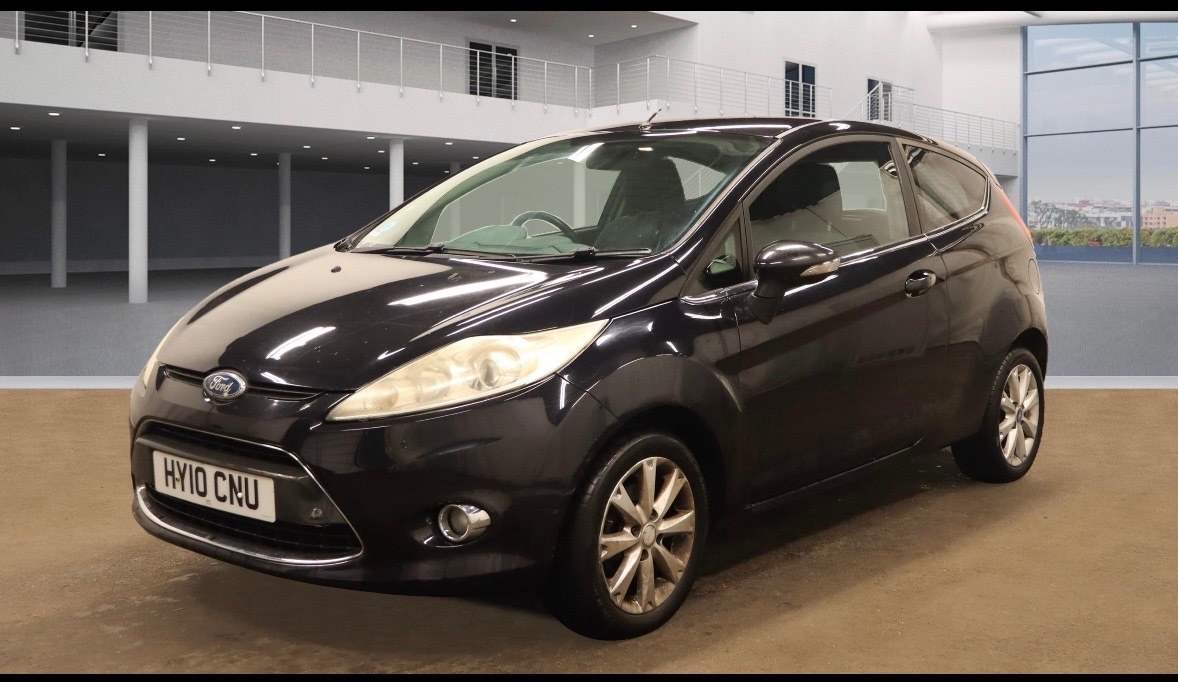 Used Ford Fiesta 2010 for sale - 76286799: Photo 2