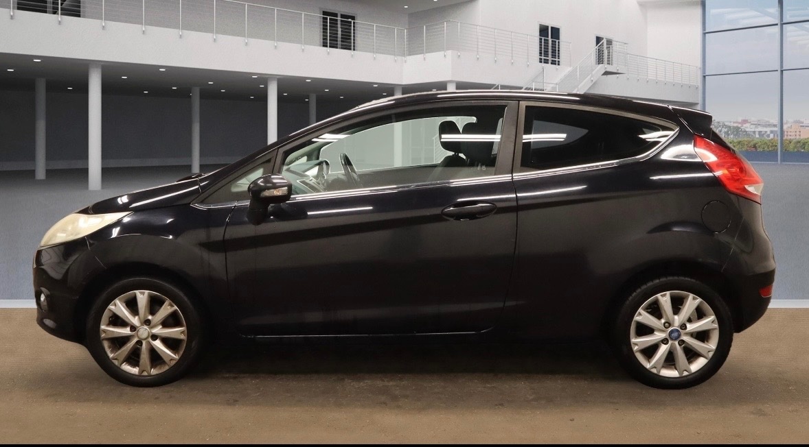 Used Ford Fiesta 2010 for sale - 76286799: Photo 6