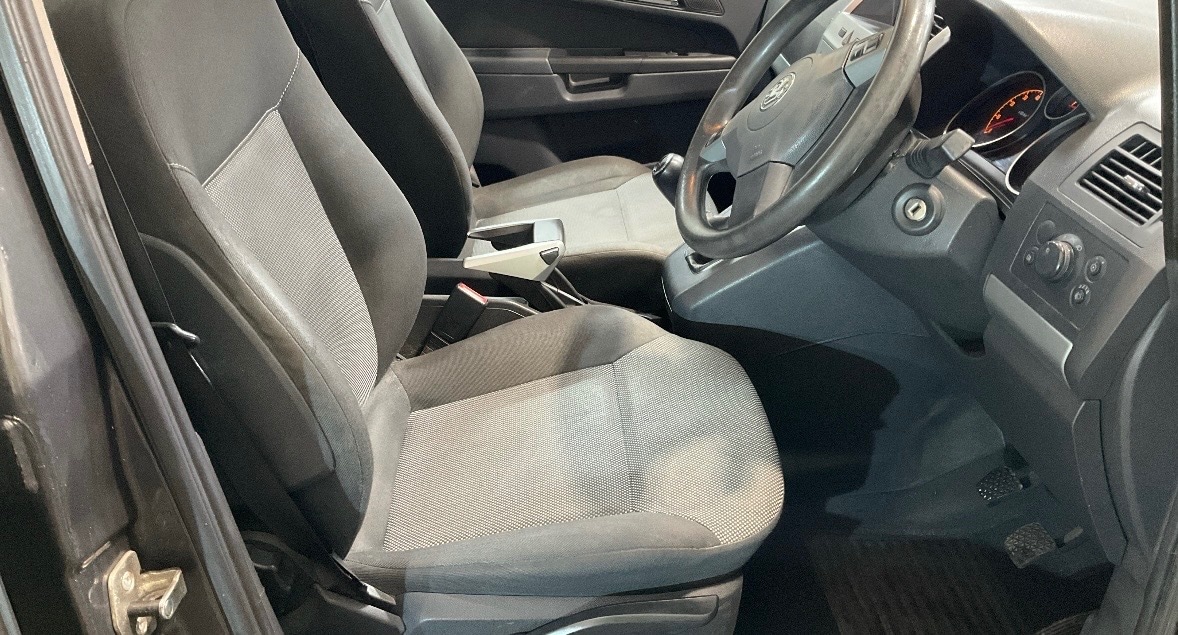 Used Vauxhall Zafira 2009 for sale - 76504456: Photo 9