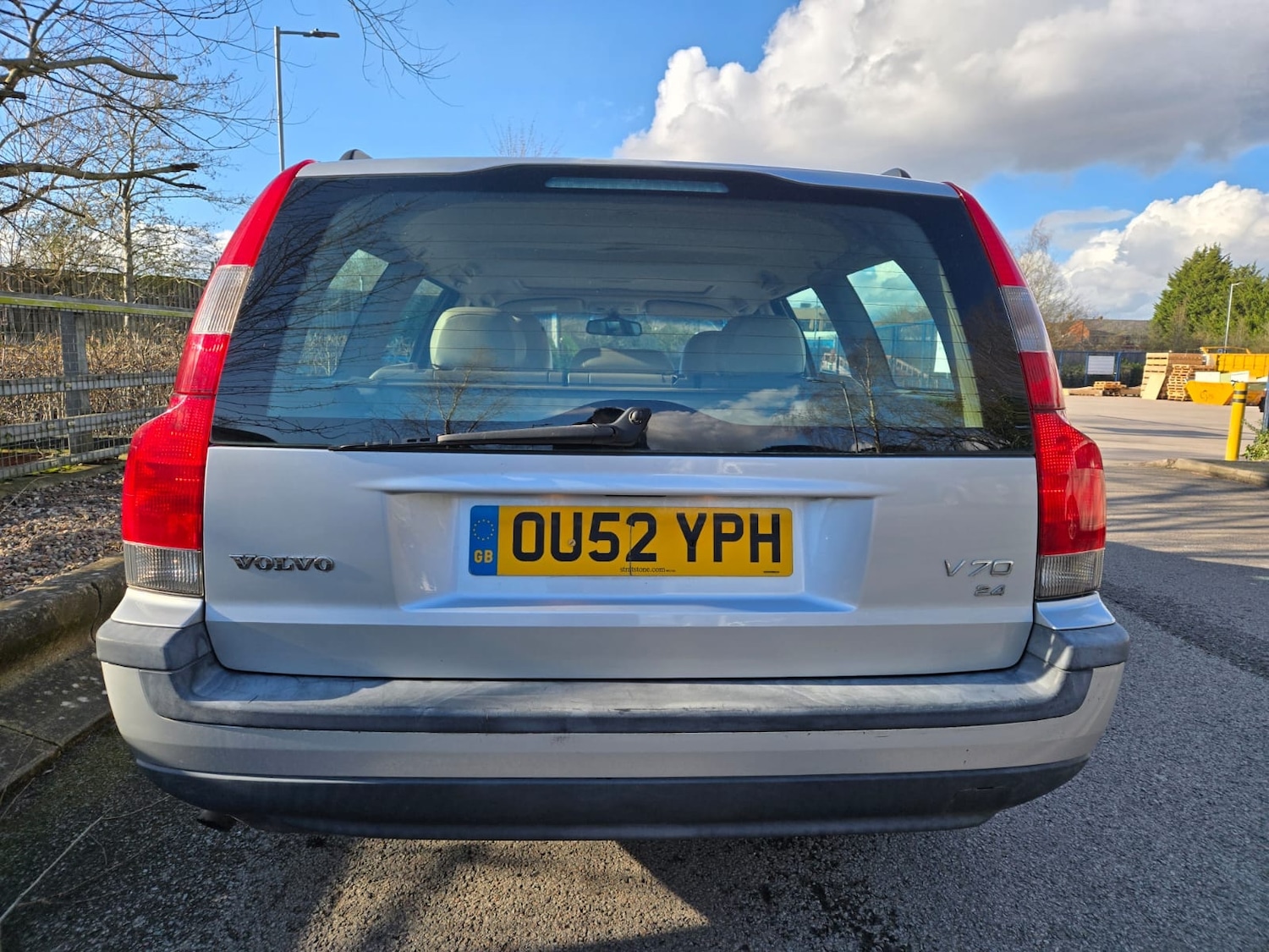 Used Volvo V70 2002 for sale - 77979971: Photo 19