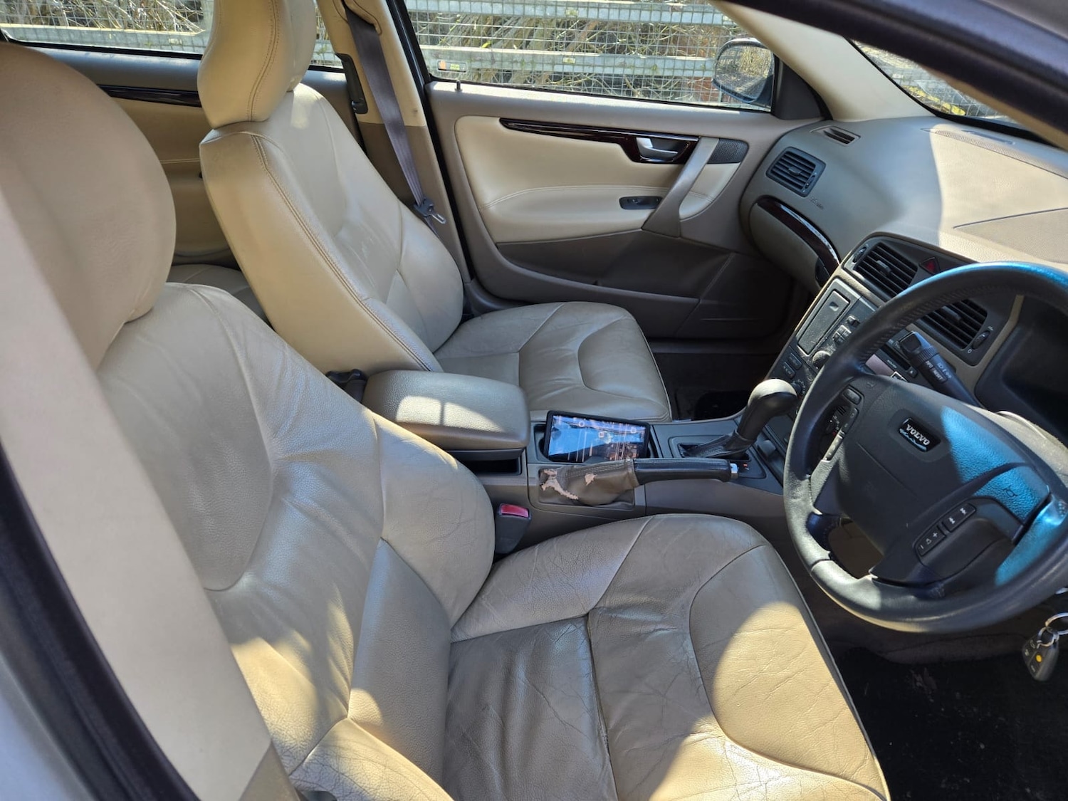 Used Volvo V70 2002 for sale - 77979971: Photo 23