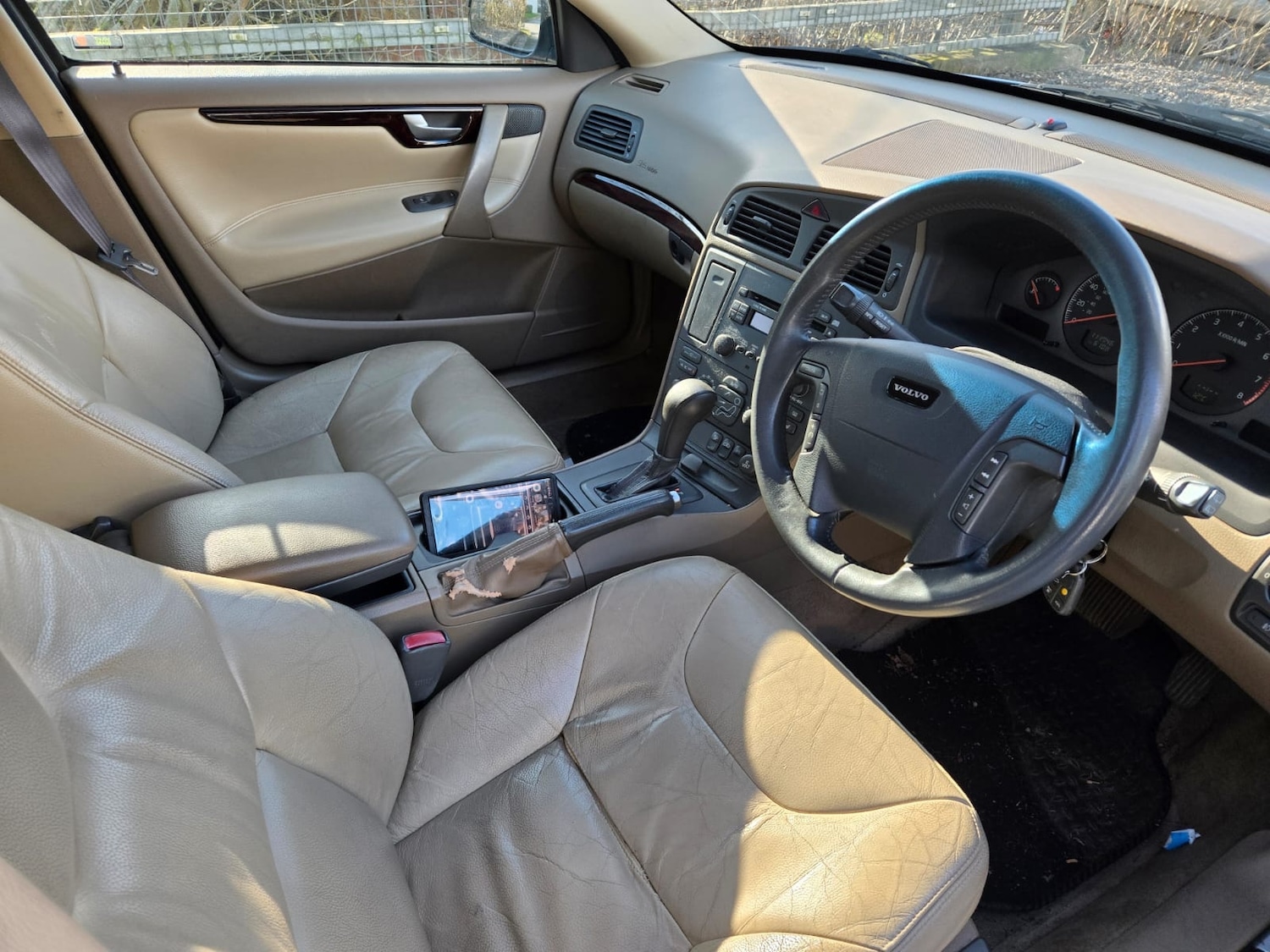 Used Volvo V70 2002 for sale - 77979971: Photo 25