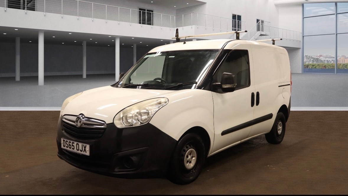 Used Vauxhall Combo 2015 for sale - 76594689: Photo 1