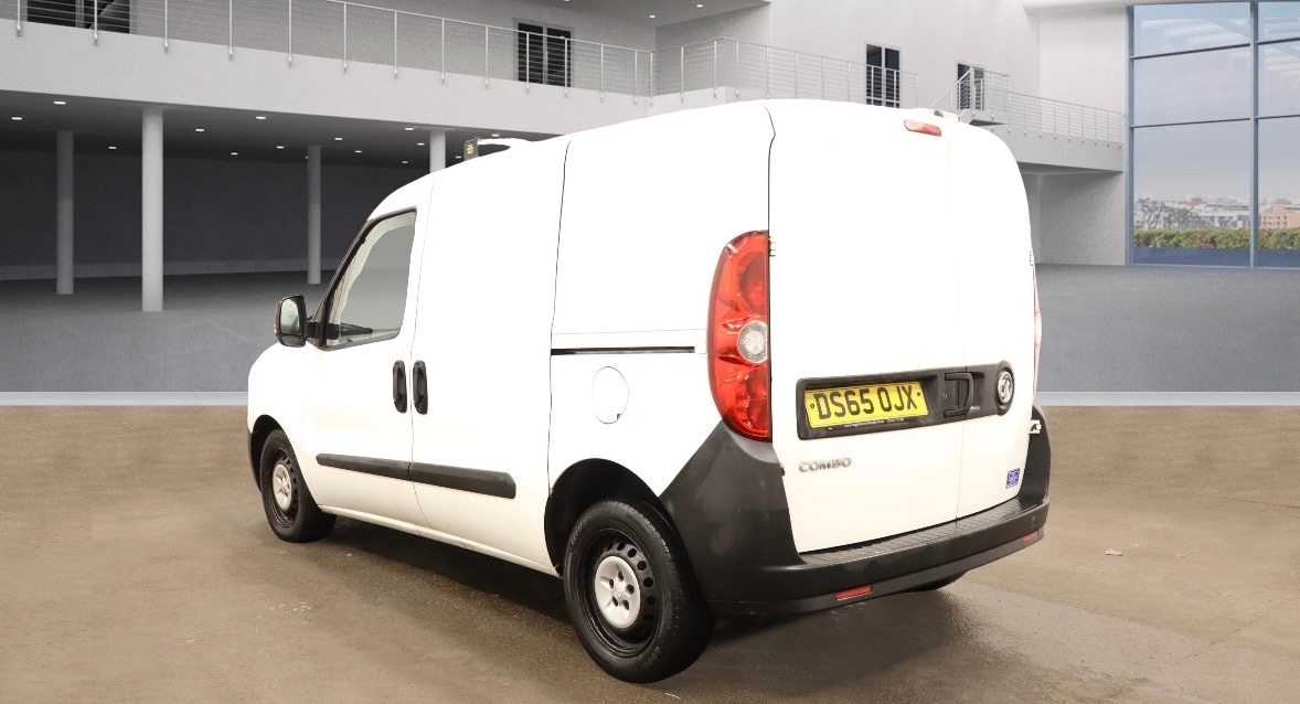 Used Vauxhall Combo 2015 for sale - 76594689: Photo 3