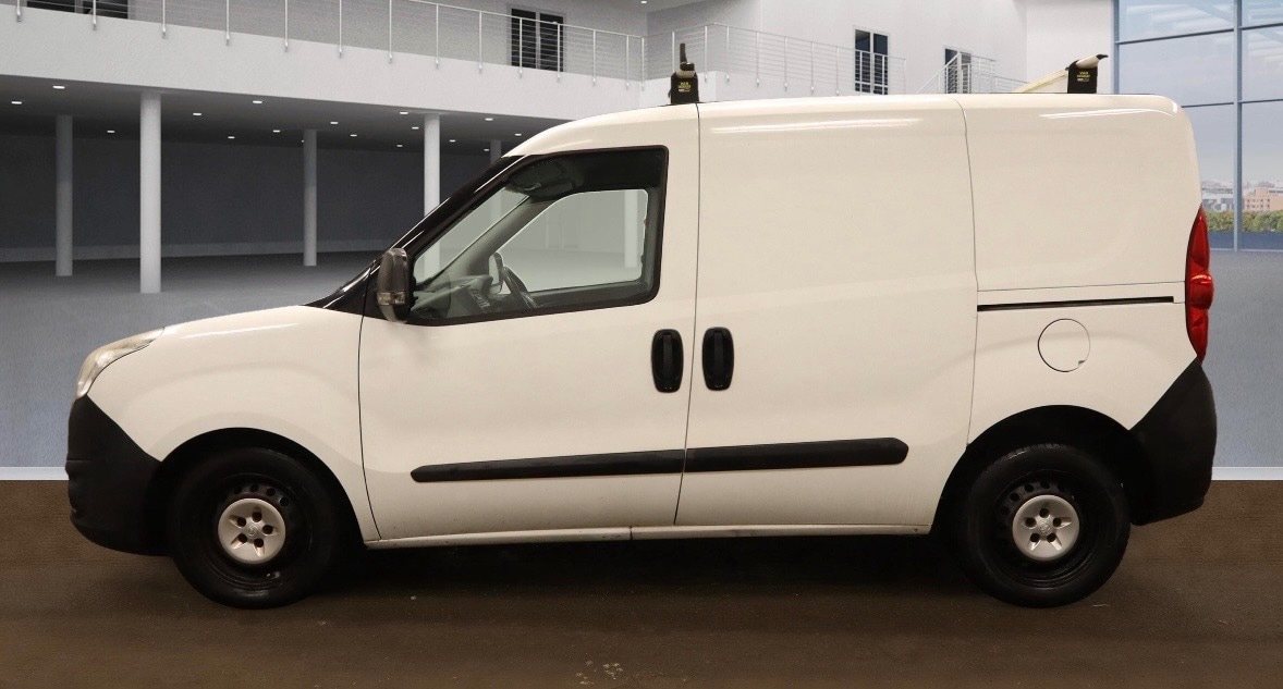 Used Vauxhall Combo 2015 for sale - 76594689: Photo 5