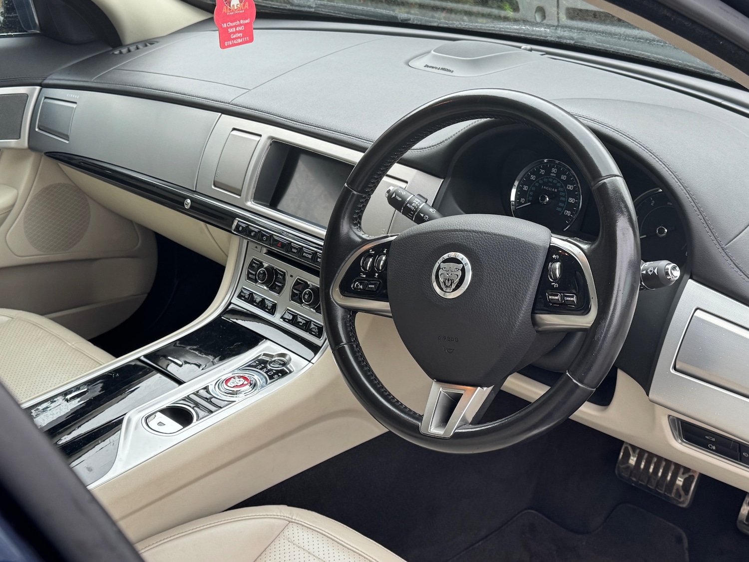 Used Jaguar XF 2012 for sale - 76376960: Photo 24