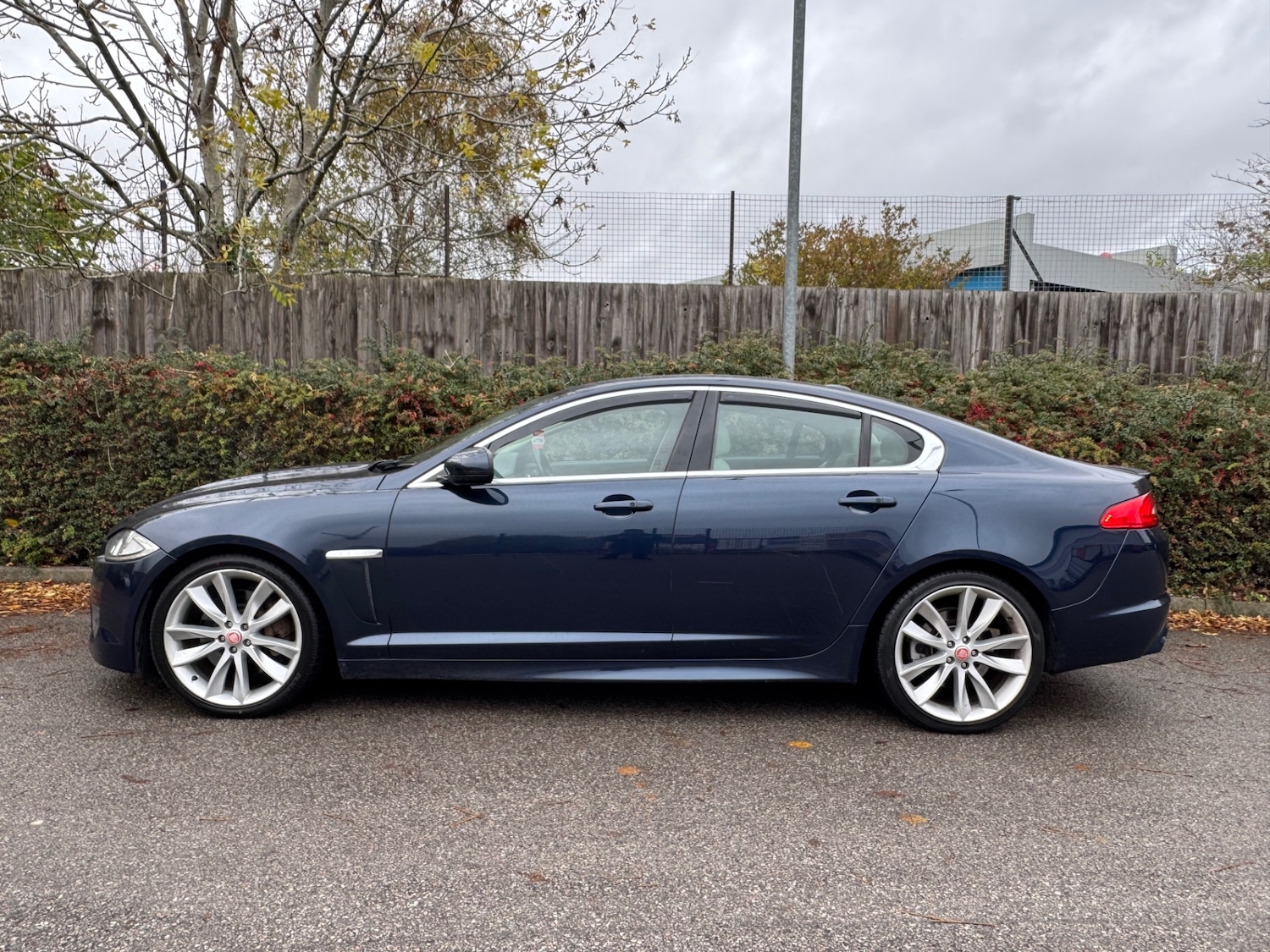 Used Jaguar XF 2012 for sale - 76376960: Photo 3