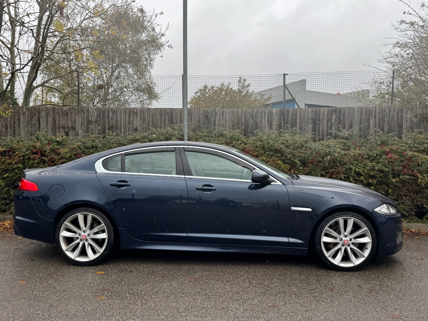 Used Jaguar XF 2012 for sale - 76376960: Photo 4
