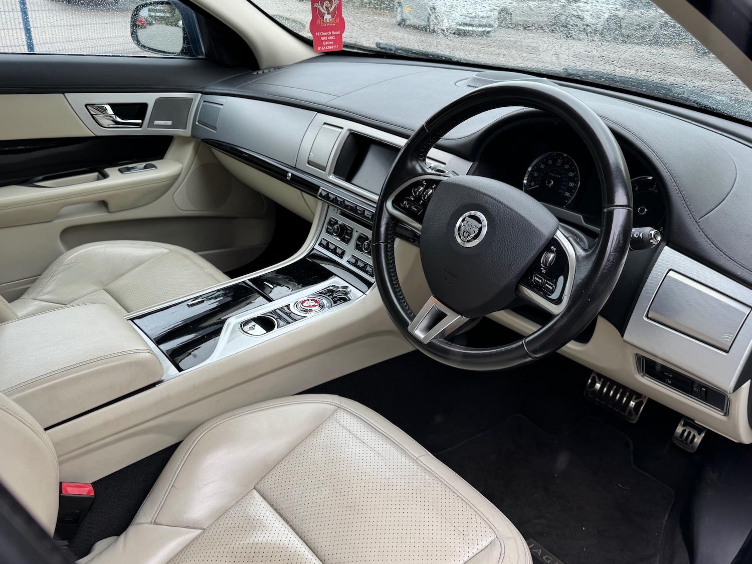 Used Jaguar XF 2012 for sale - 76376960: Photo 5