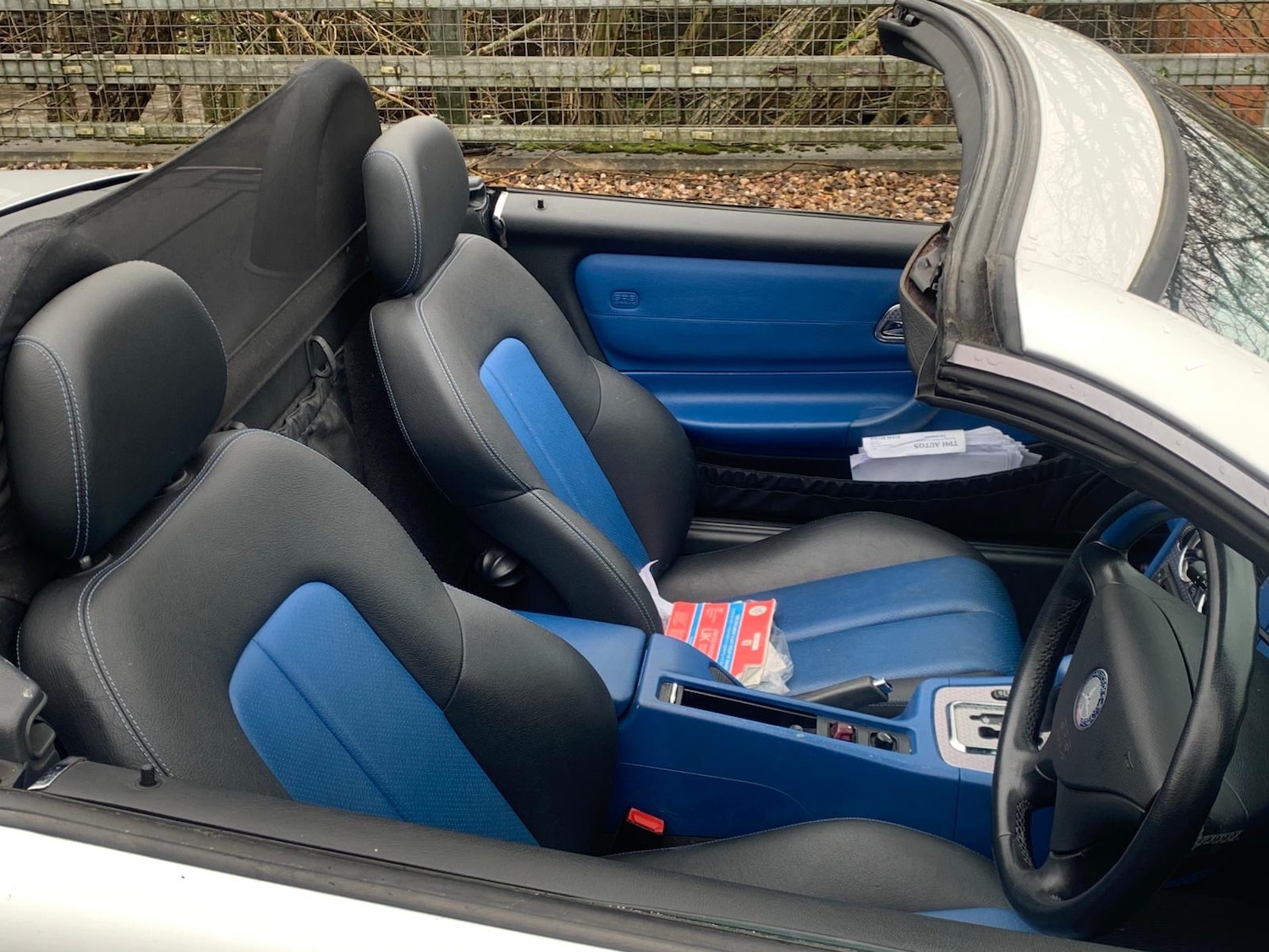 Used Mercedes-Benz SLK 2004 for sale - 77834076: Photo 2