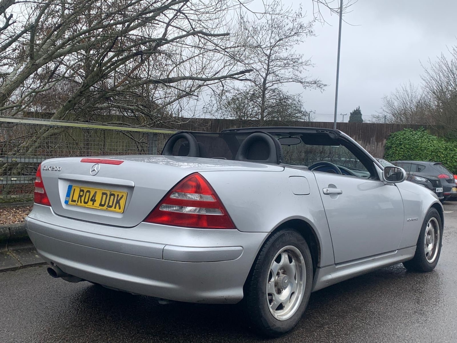 Used Mercedes-Benz SLK 2004 for sale - 77834076: Photo 4