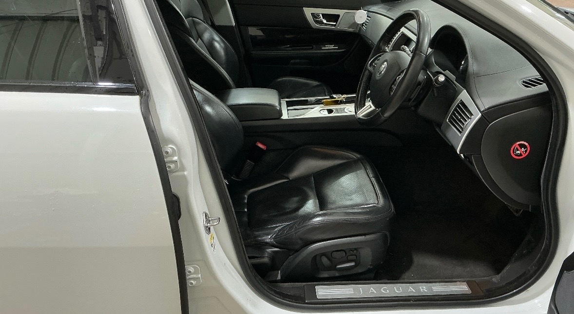 Used Jaguar XF 2012 for sale - 77917465: Photo 10