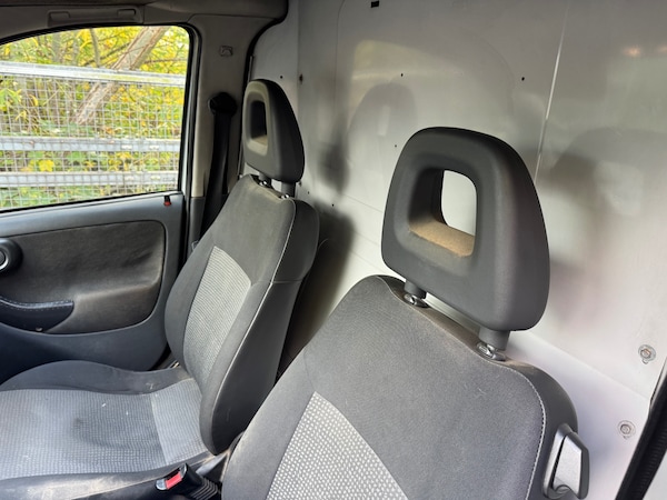 Used Vauxhall Combo 2006 for sale - 76143107: Photo 21