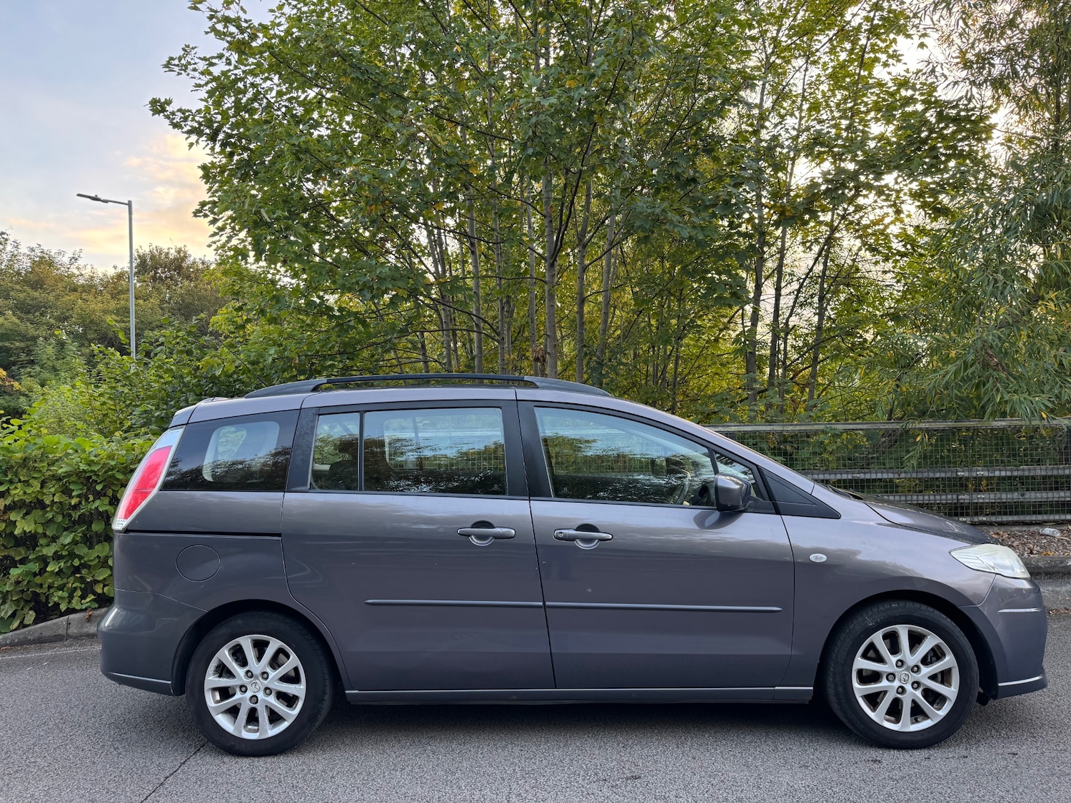 Used Mazda Mazda5 2008 for sale - 76006695: Photo 4