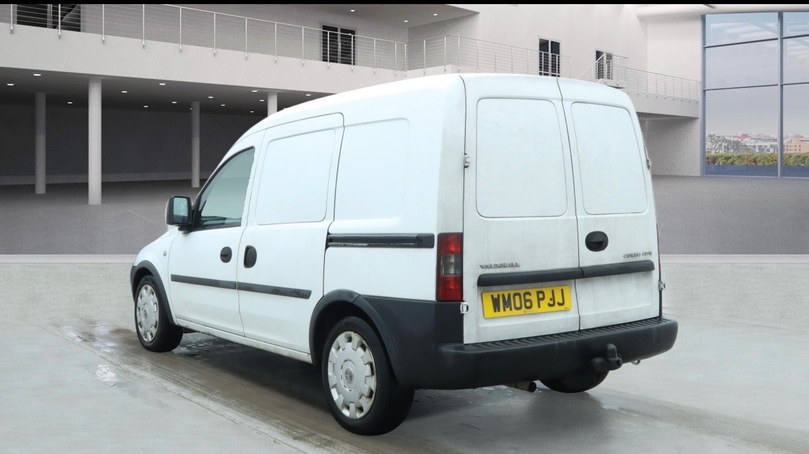Used Vauxhall Combo 2006 for sale - 77213171: Photo 5