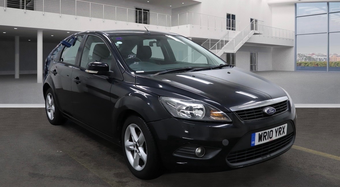 Used Ford Focus 2010 for sale - 77019022: Photo 2