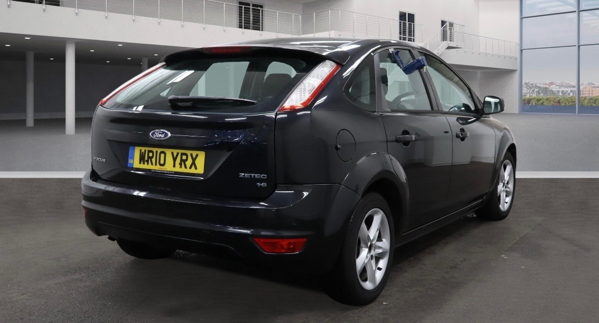 Used Ford Focus 2010 for sale - 77019022: Photo 5