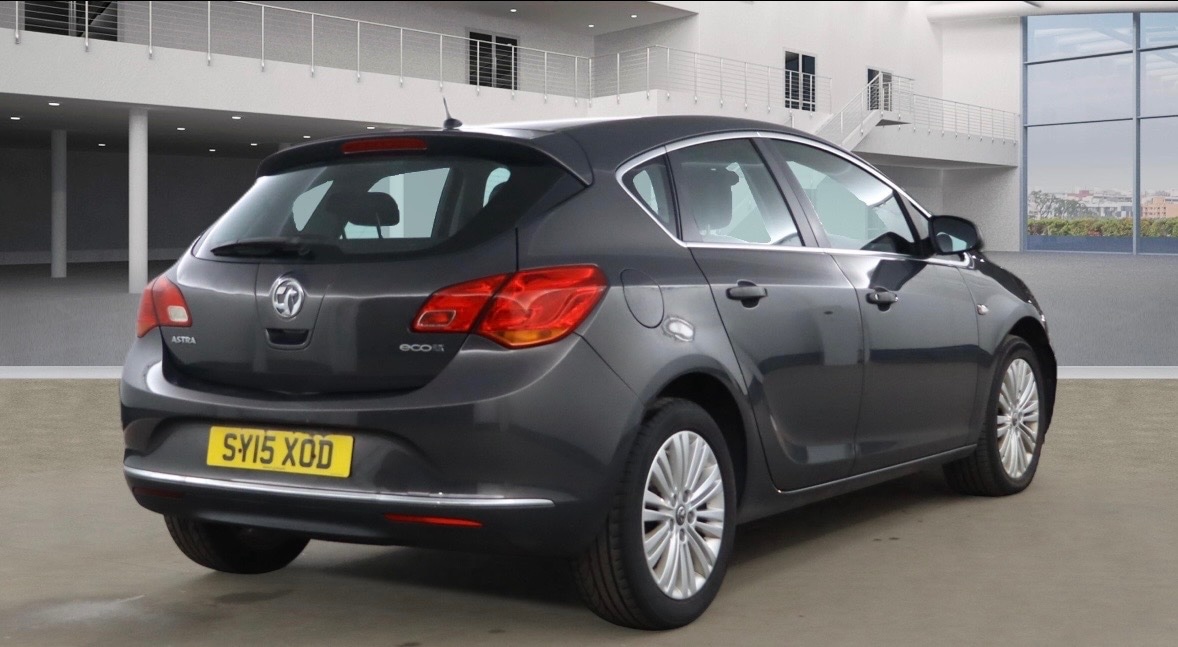 Used Vauxhall Astra 2015 for sale - 78026067: Photo 4