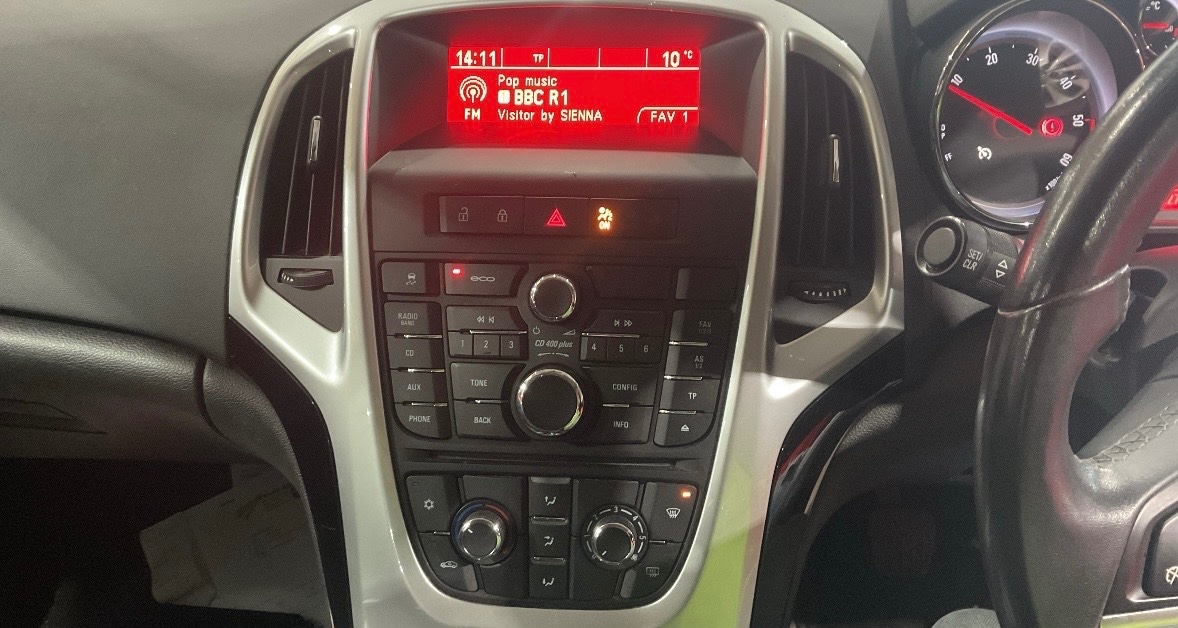 Used Vauxhall Astra 2015 for sale - 78026067: Photo 9