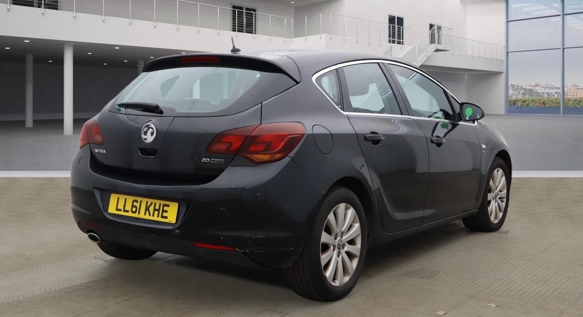 Used Vauxhall Astra 2011 for sale - 77099967: Photo 6
