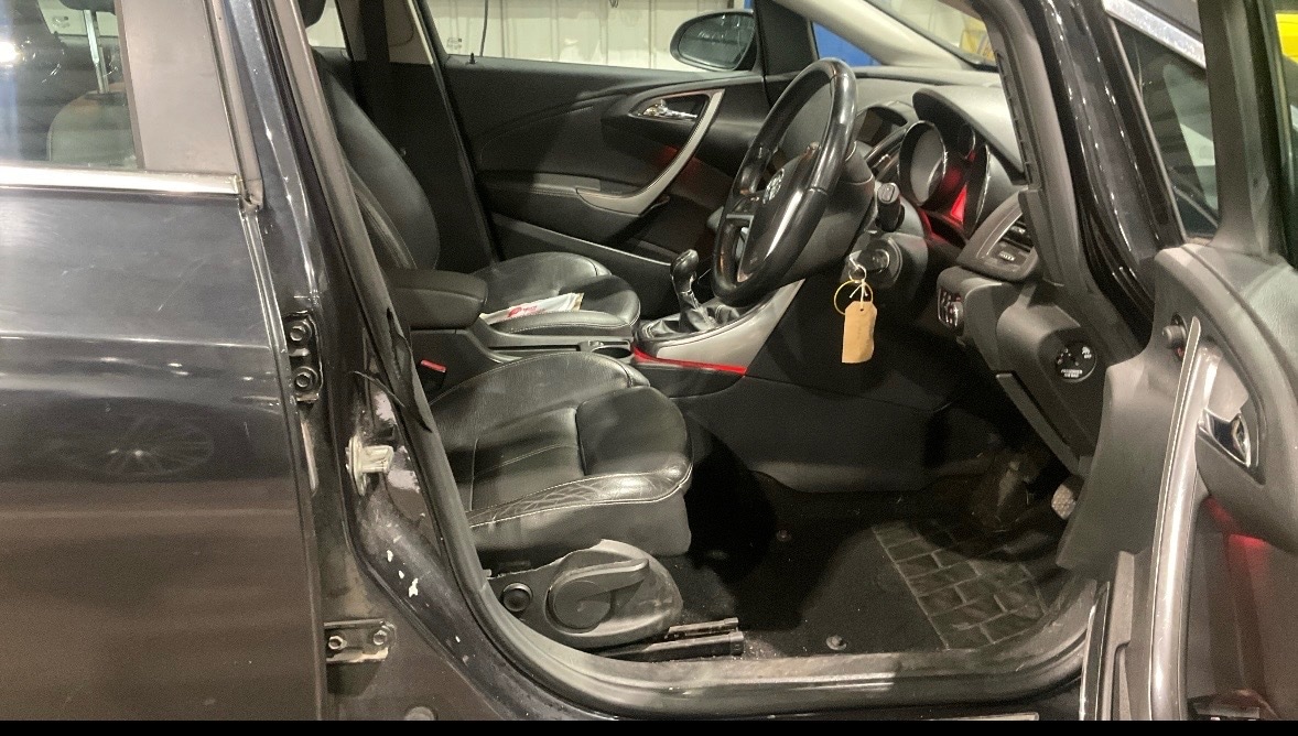 Used Vauxhall Astra 2011 for sale - 77099967: Photo 7