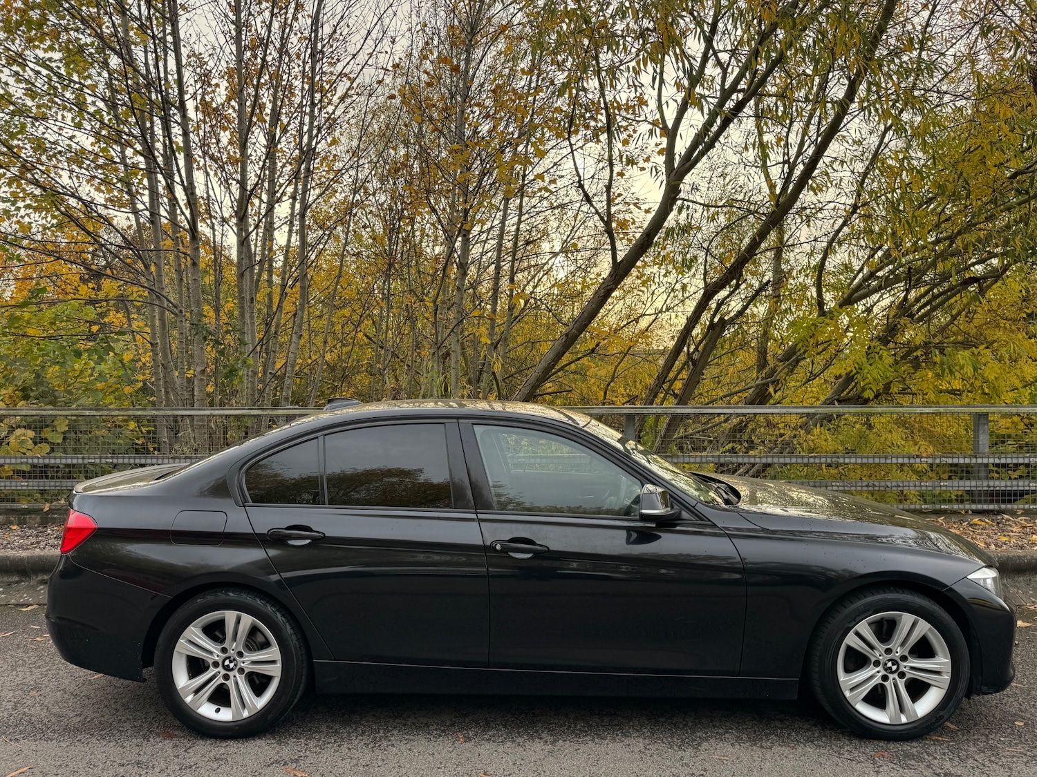Used BMW 3 Series 2012 for sale - 76431079: Photo 3
