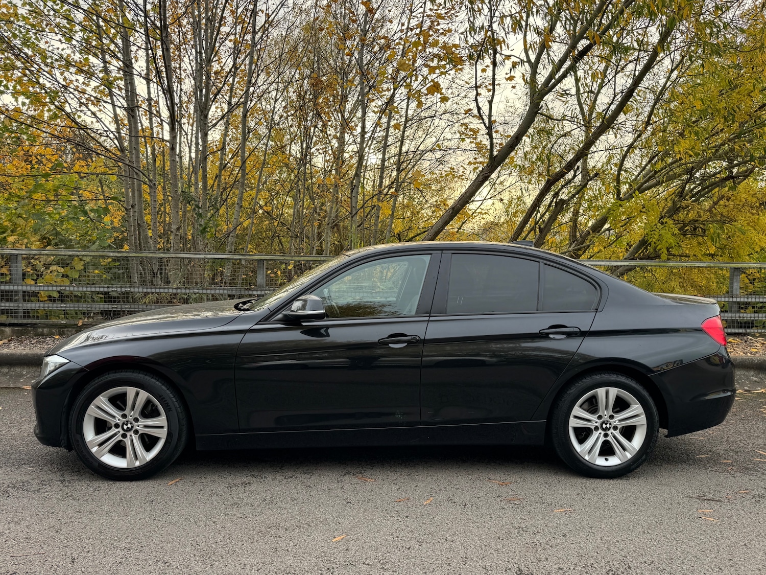 Used BMW 3 Series 2012 for sale - 76431079: Photo 4