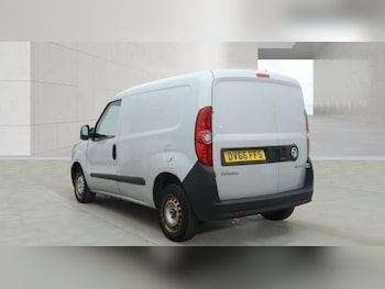 Used Vauxhall Combo 2016 for sale - 78385955: Photo