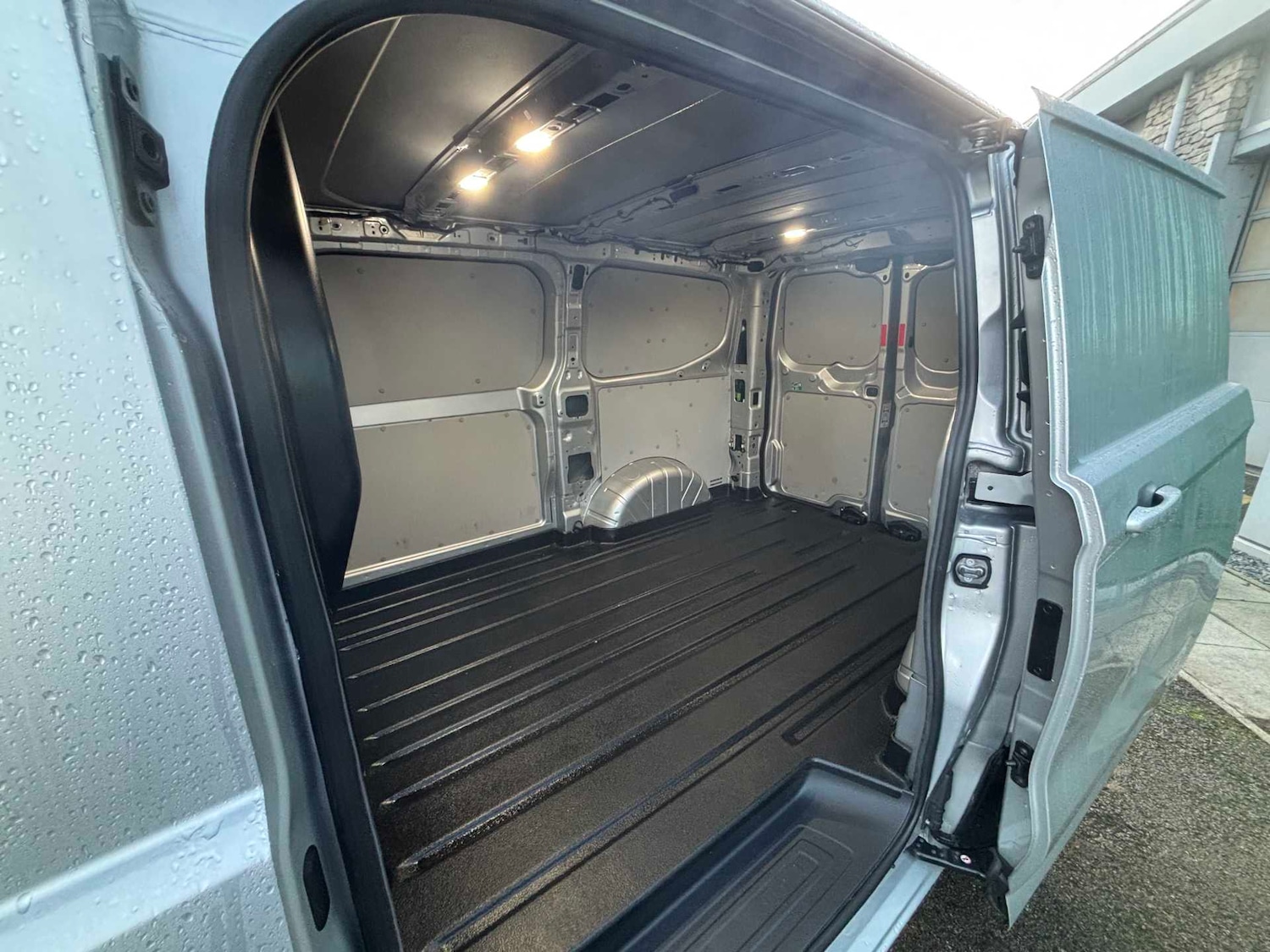 Used Ford Transit Custom 2024 for sale - 76933171: Photo 19