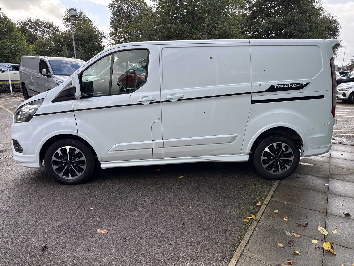 Used Ford Transit Custom 2023 for sale - 76466495: Photo 4