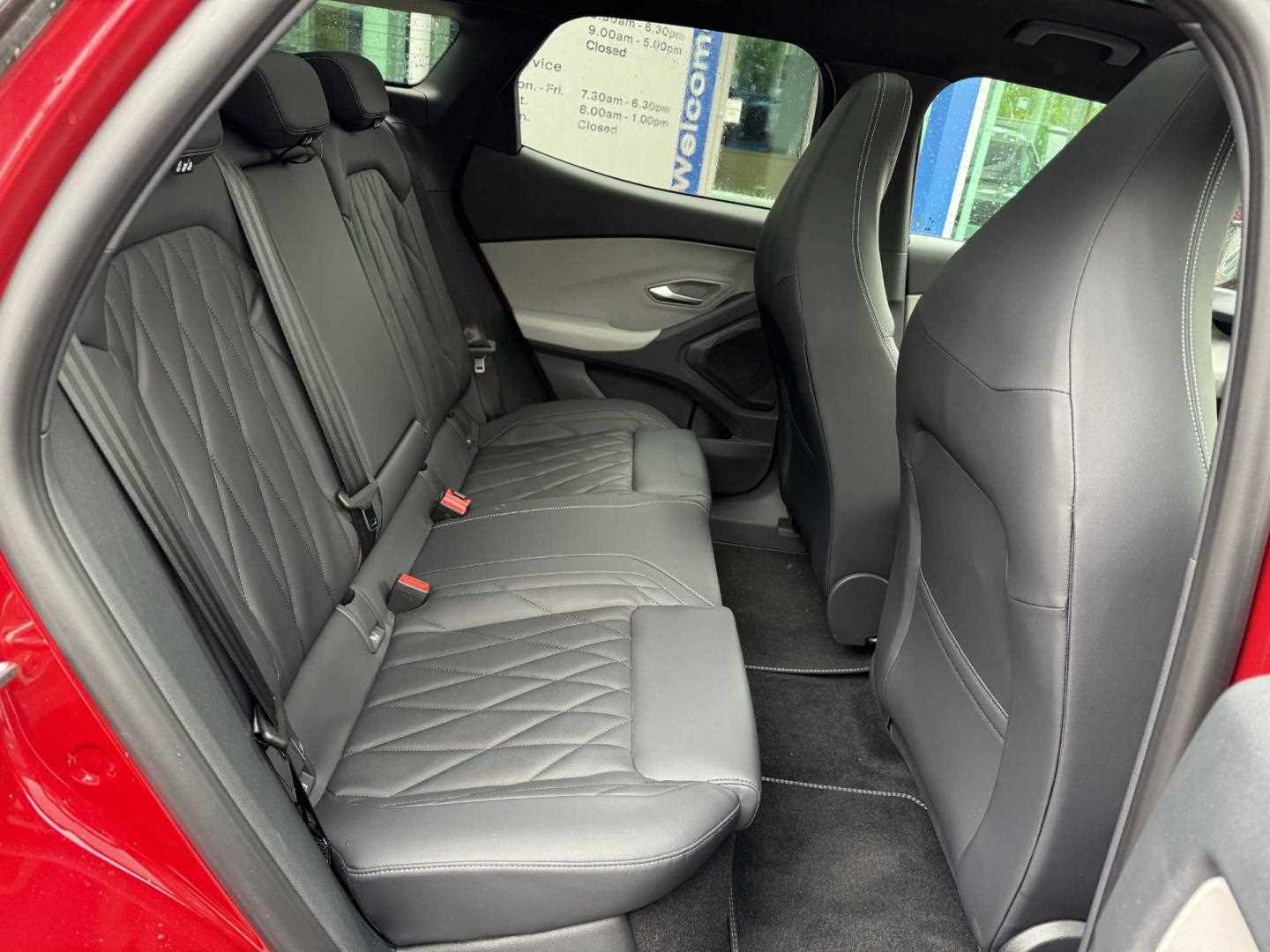 Used Ford Explorer 2024 for sale - 76466221: Photo 12