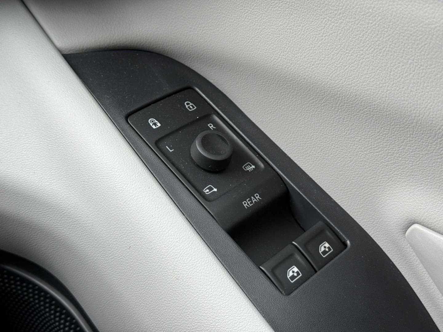 Used Ford Explorer 2024 for sale - 76466221: Photo 19