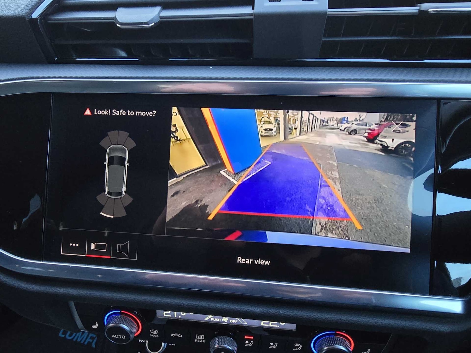 Used Audi Q3 2023 for sale - 77300404: Photo 23