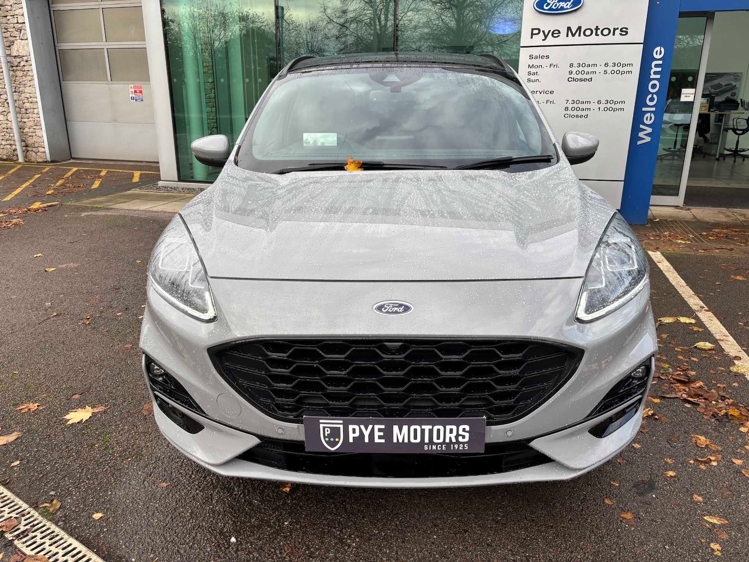 Used Ford Kuga 2023 for sale - 76466412: Photo 2