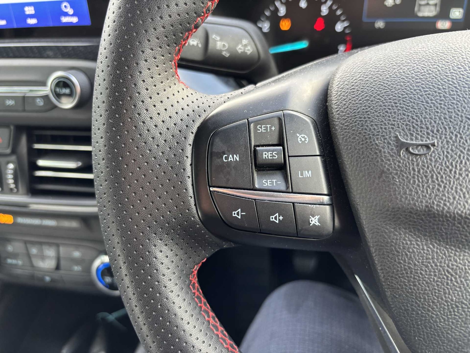 Used Ford Focus 2022 for sale - 76466346: Photo 16