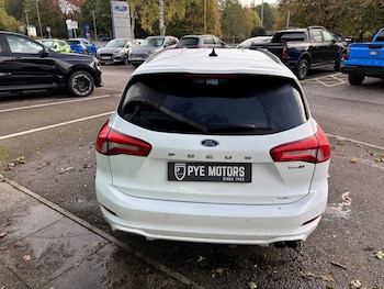 Used Ford Focus 2022 for sale - 76466346: Photo