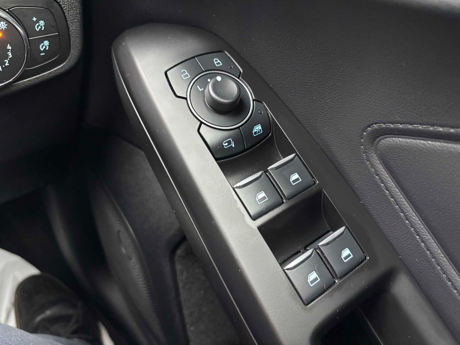 Used Ford Focus 2023 for sale - 76466555: Photo 18