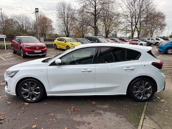 Used Ford Focus 2023 for sale - 76466555: Photo