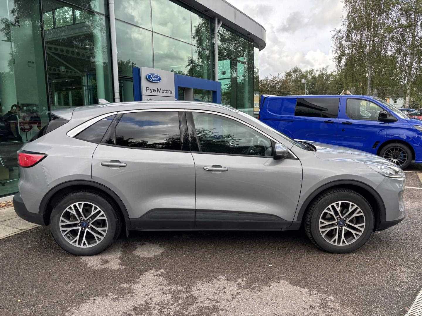 Used Ford Kuga 2022 for sale - 76466477: Photo 8