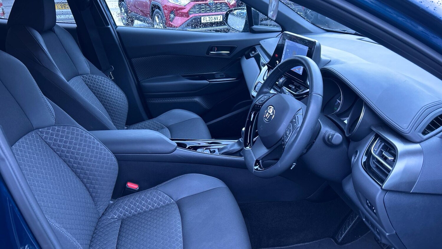 Used Toyota C-HR 2023 for sale - 77016184: Photo 11