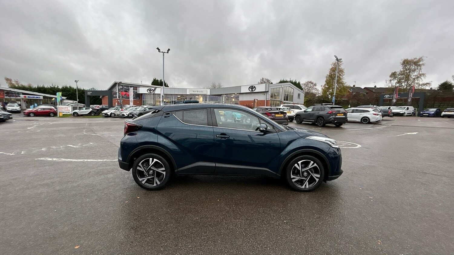 Used Toyota C-HR 2023 for sale - 77016184: Photo 16
