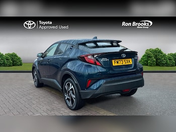 Used Toyota C-HR 2023 for sale - 77016184: Photo