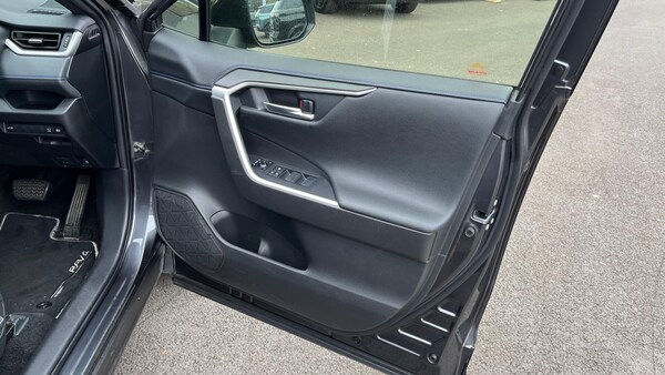Used Toyota RAV4 2020 for sale - 75588654: Photo 24