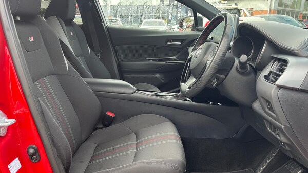 Used Toyota C-HR 2022 for sale - 75720847: Photo 11